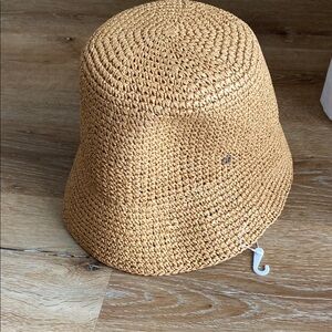 Lululemon Tan Bucket Hat